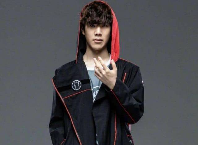 打进TI后的Soniqs中单Quinn在采访中表示：喷子请继续