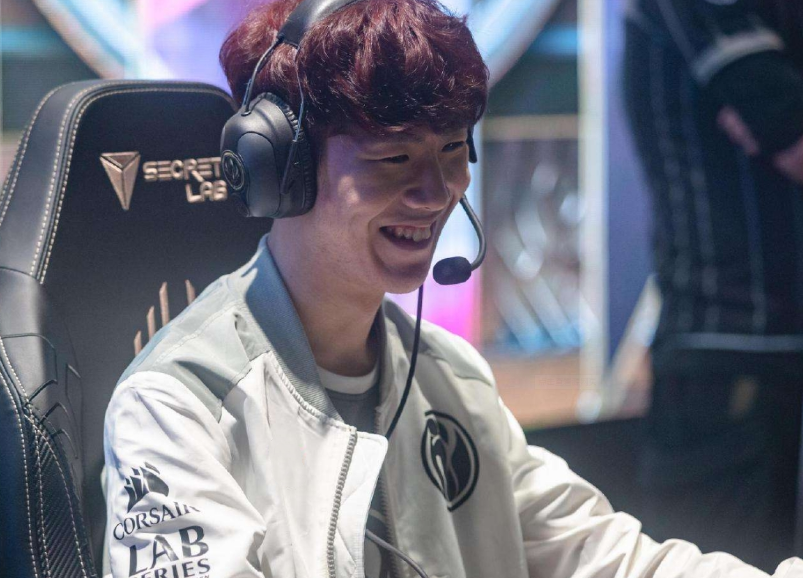 milkyway ：第一次打LPL成长变化很大，和队友相处特别好