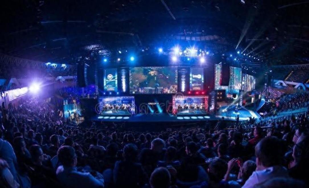 FPX祝Hang生日快乐：希望你能健康喜乐，诸事顺遂